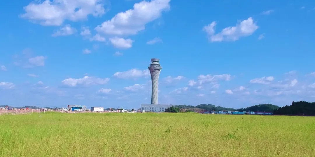 机场工程建设领域的奋进者——十二公司承建机场航站区工程盘点！(图2)